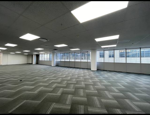 779M² OFFICE TO LET IN SANDTON CENTRAL